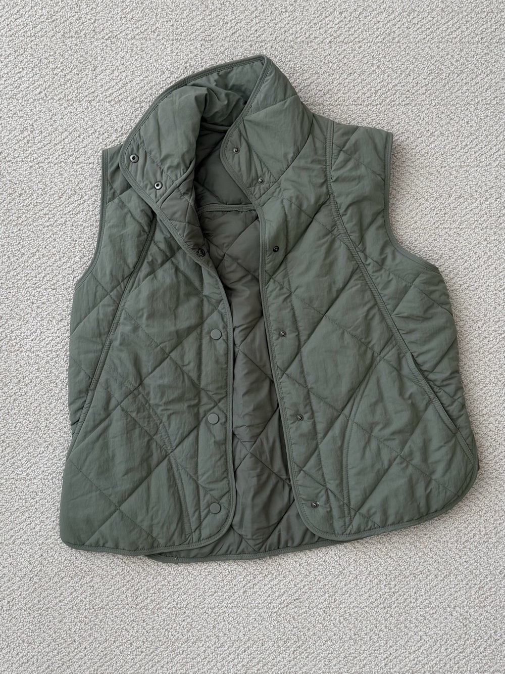 Quilted Olive Green Sleeveless Puffer Vest